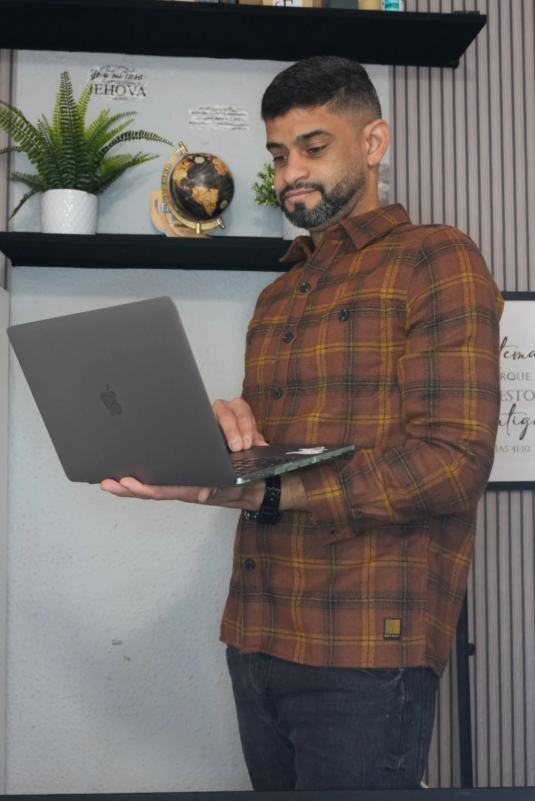 Carlos Rausseo Media Buyer